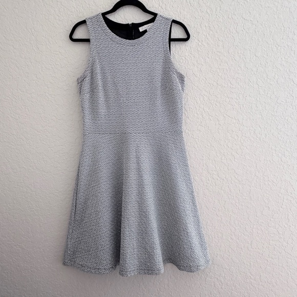 NWOT Ann Taylor Loft SZ 8 Black White Geometric A Line Sleeveless Dress